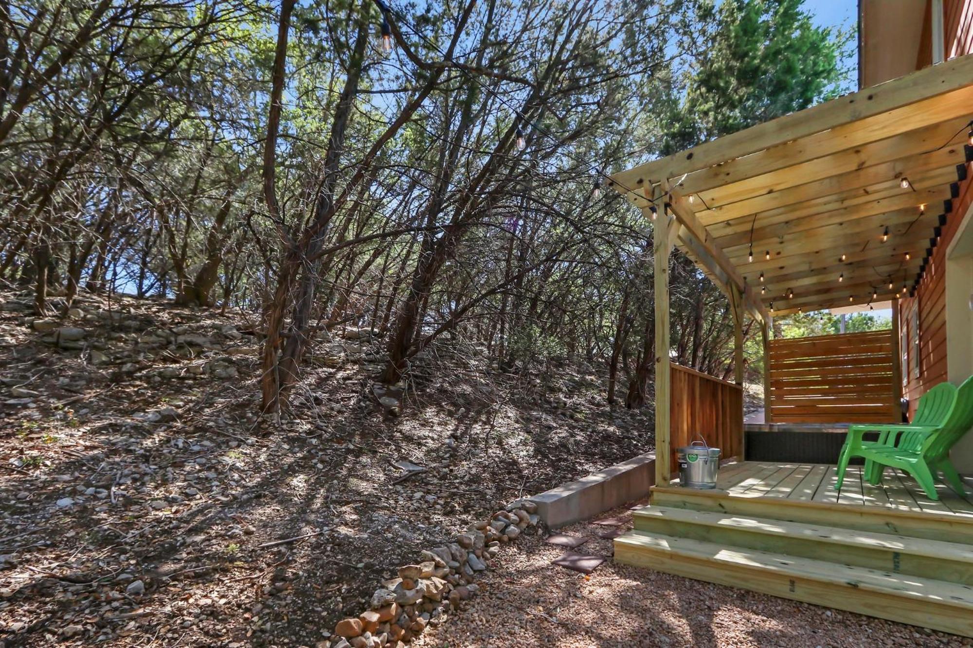 Green Roof Cottage Canyon Lake Exterior photo