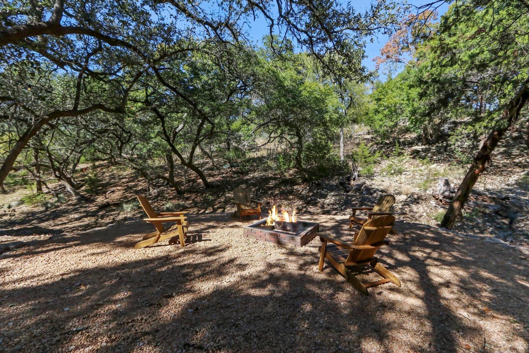Green Roof Cottage Canyon Lake Exterior photo