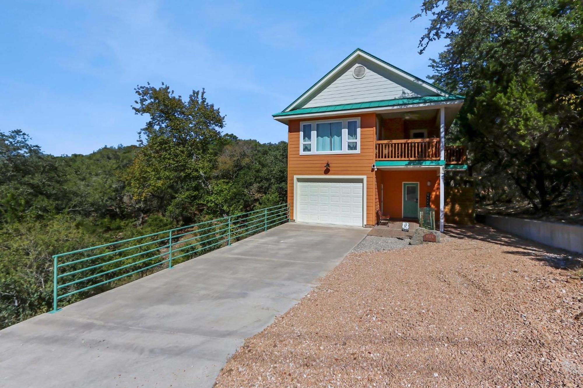 Green Roof Cottage Canyon Lake Exterior photo